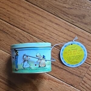 Old Fashioned Metal Box Tea Set